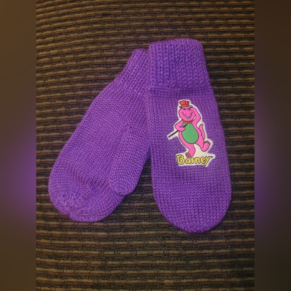 Vintage The Lyons Group Barney 90s Purple Knit Mittens NWT 1993